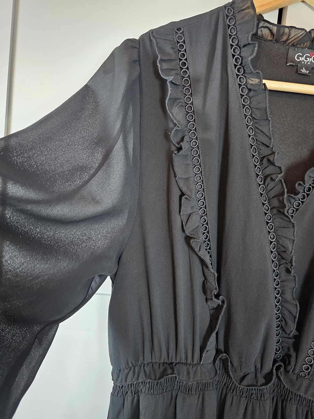 GiGiO Black Long Sleeve Tiered Maxi Dress Ruffle V-Neck Smocked Cuffs L Gothic - Picture 5 of 10